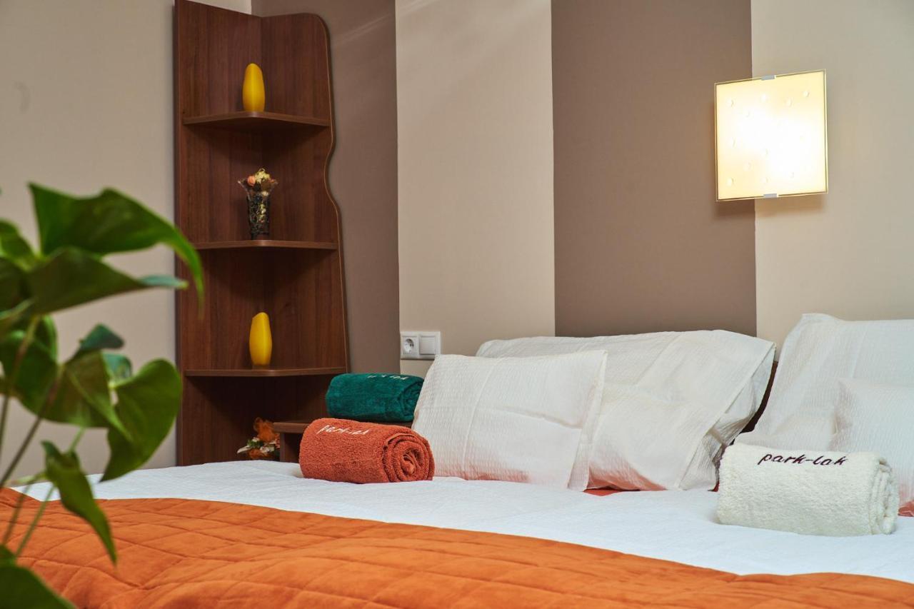 Park-Lak Vendeghaz Hotel Mako Luaran gambar